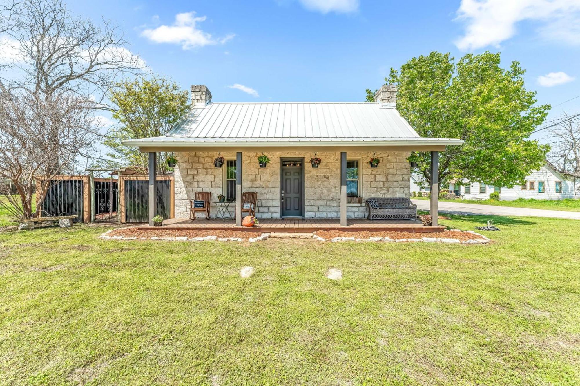 Captain James Beech House Stephenville Exterior foto